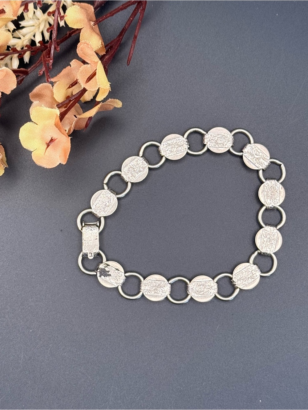 Vintage 1959 Sarah Coventry silver tone bracelet